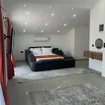 Guelce Villa